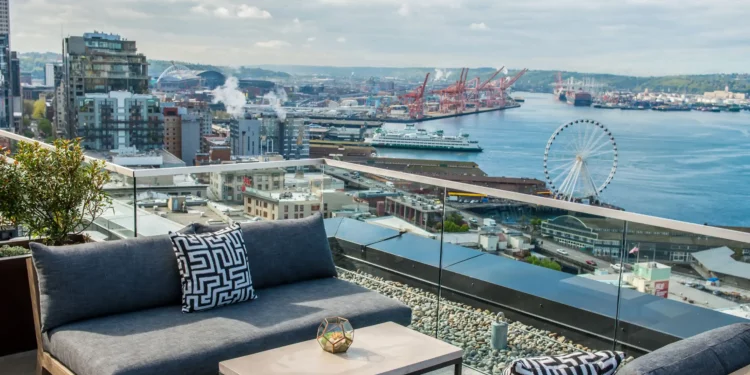 Romantic Hotels in Seattle For Couples