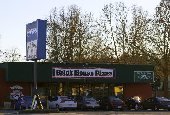 Pizza restaurant in Richland for Couples