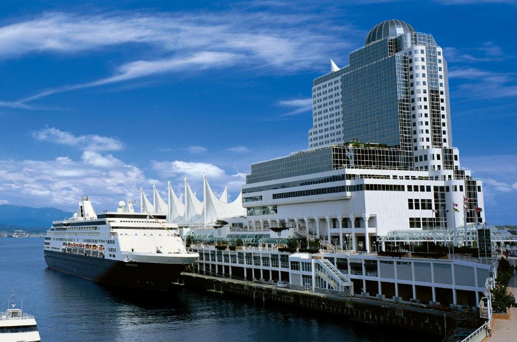 5-star nice hotel in Vancouver, Canada
