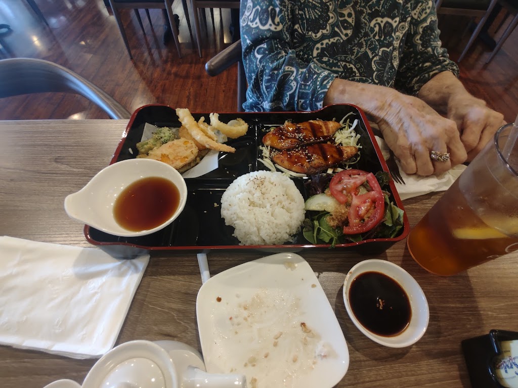 Sushi restaurant in Bakersfield, California