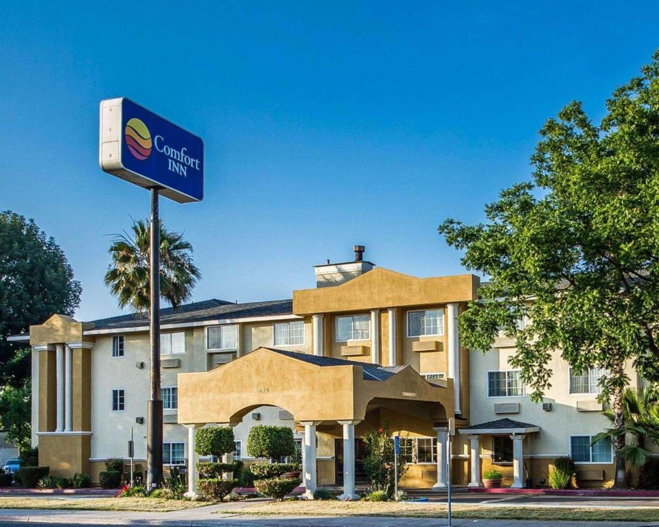 2-star hotel nice hotel in Modesto, CA