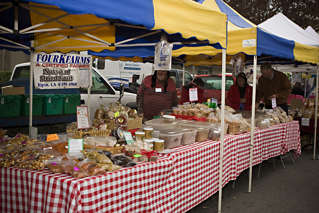 Farmers' market in Modesto, CA
