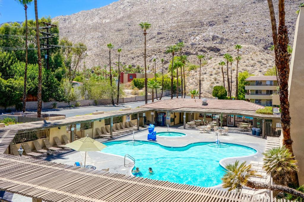 2-star great hotel in Palm Springs, California