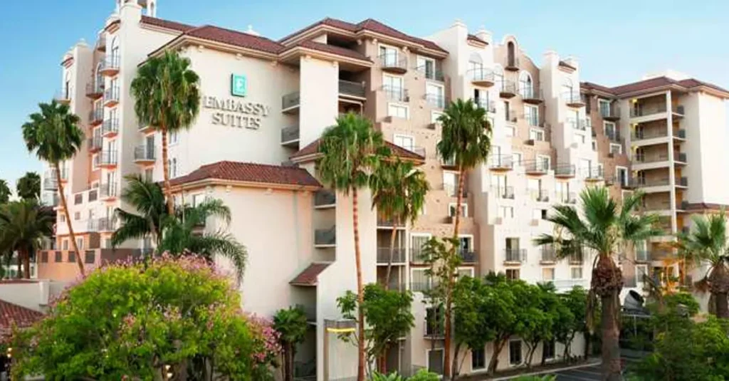 3-star nice hotel in Santa Ana, California