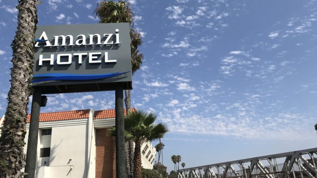 2-star nice hotel in Ventura, California