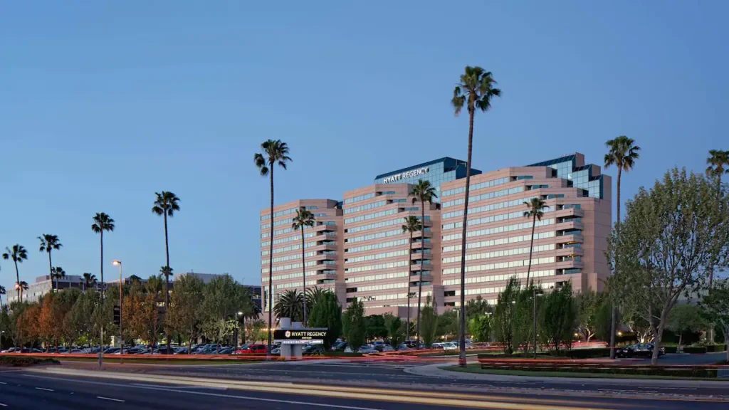 4-star best hotel in Santa Clara, CA

