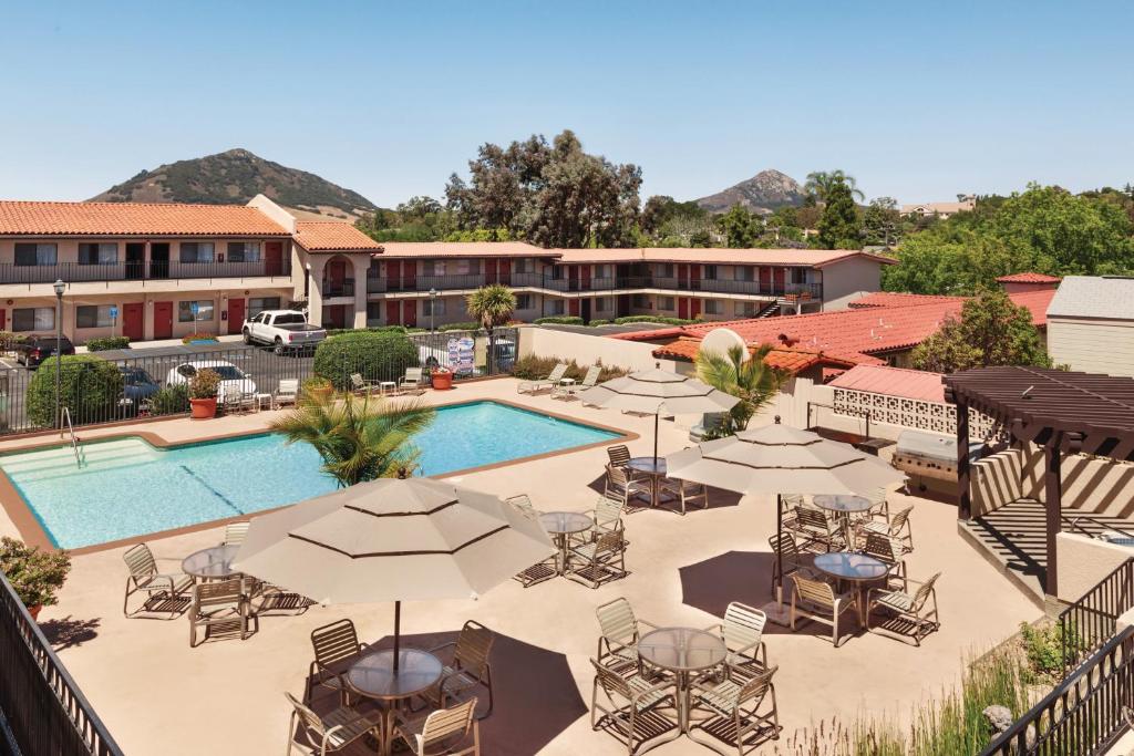 3-star fantastic hotel in San Luis Obispo, CA
