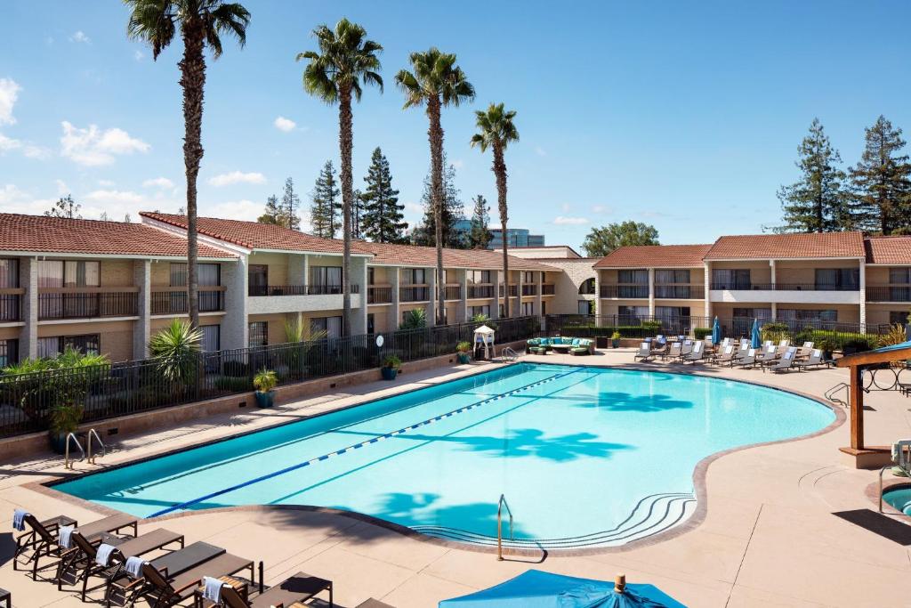 3-star nice hotel in Santa Clara, CA