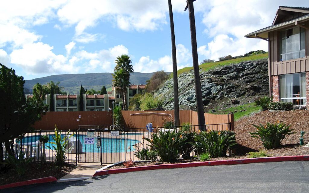 2-star superb hotel in San Luis Obispo, CA
