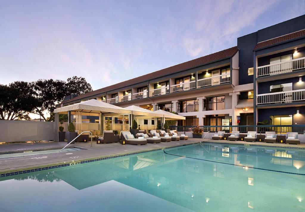 3-star hotel in Sunnyvale, CA