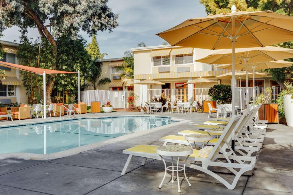 3-star hotel in Sunnyvale, CA