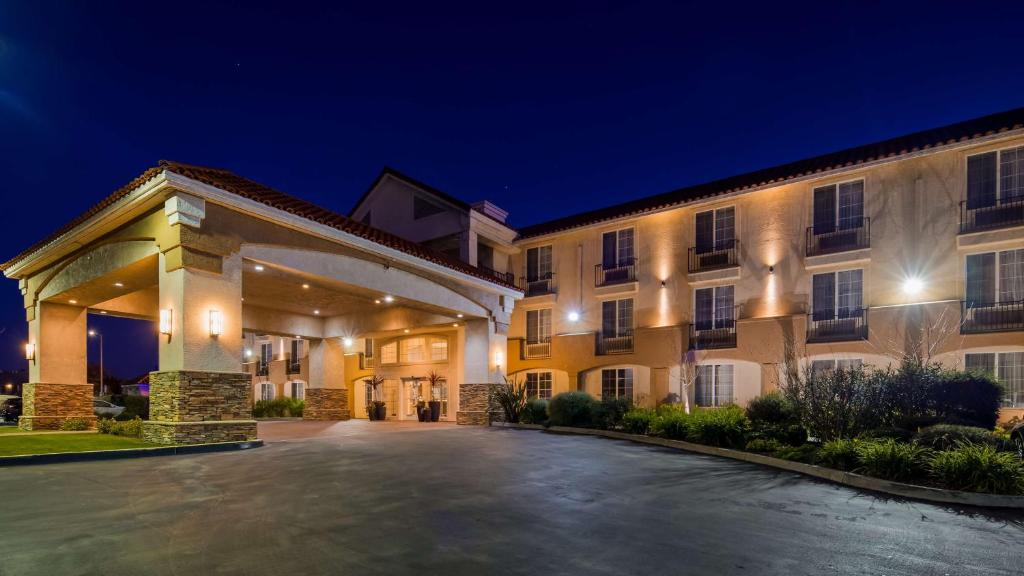 3-star Best hotel in Salinas, CA