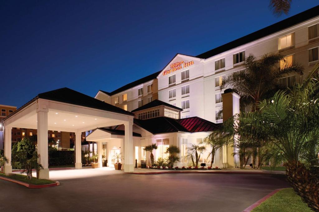 3-star Amazing hotel in Garden Grove, California
