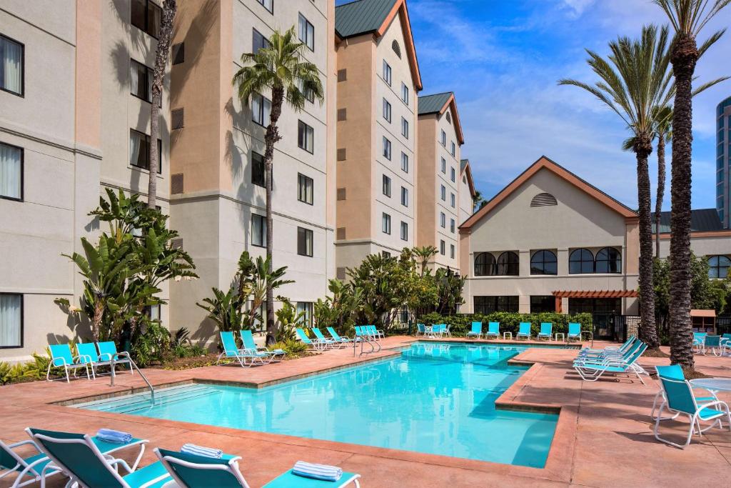 3-star amazing hotel in Garden Grove, California
