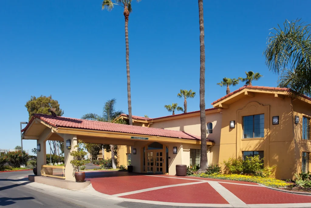 2-star nice hotel in Costa Mesa, CA
