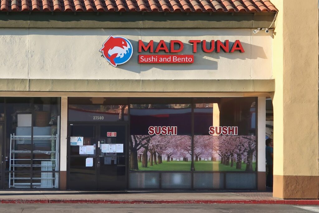 Amazing Sushi restaurant in Santa Clarita, California