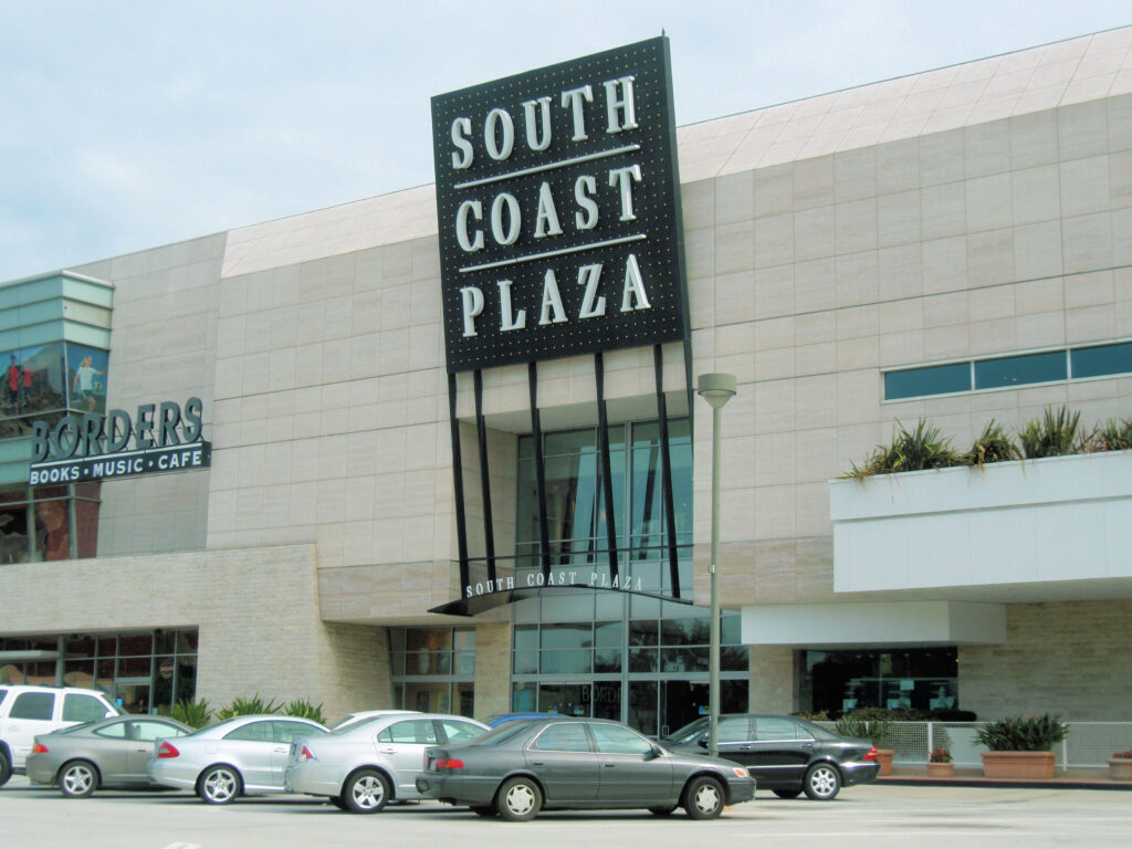 Shopping mall in Costa Mesa, California
