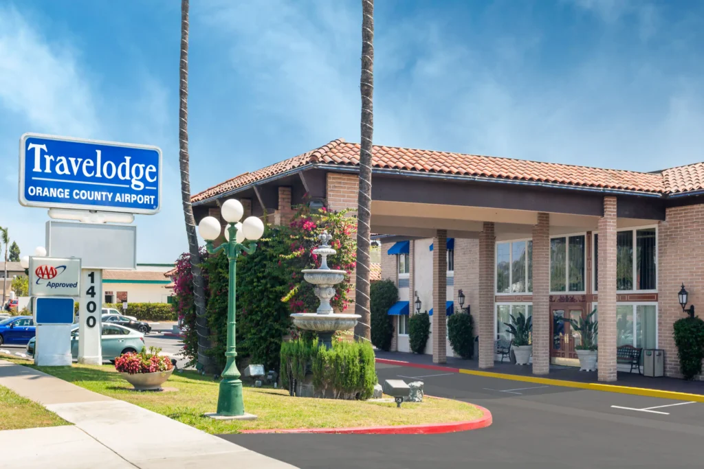 2-star best hotel in Costa Mesa, CA