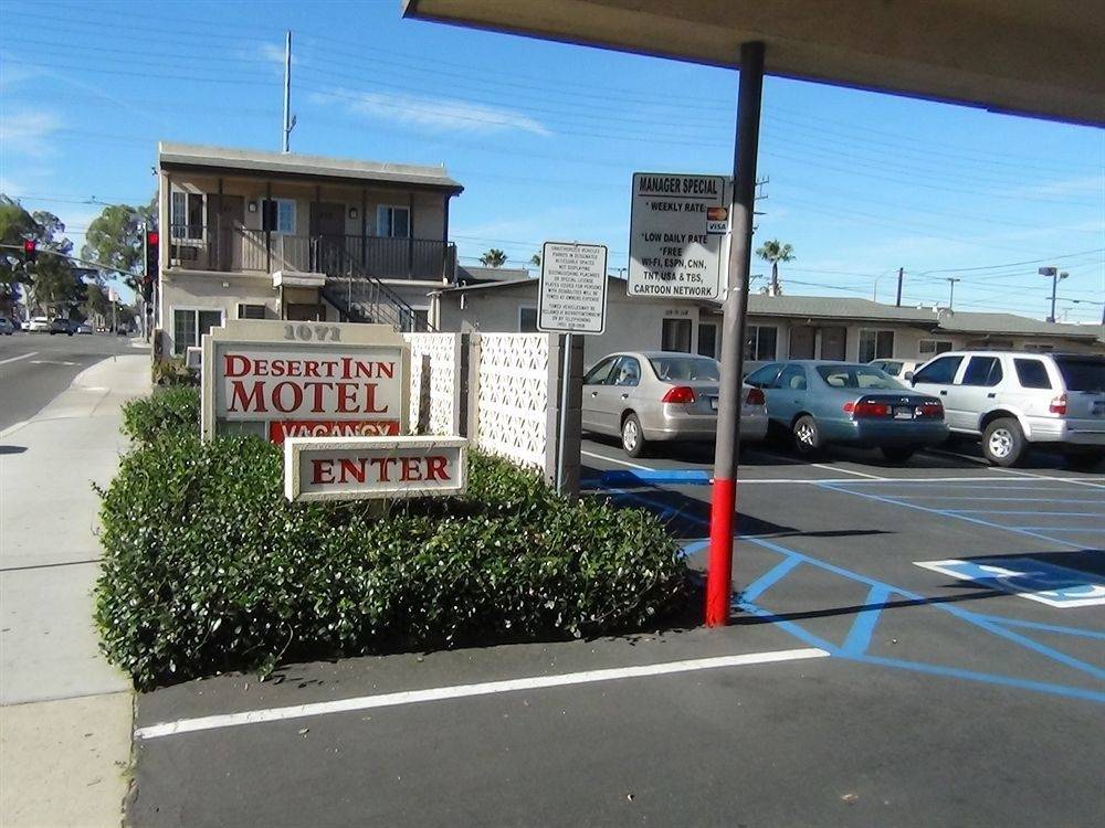 2-star amazing hotel in Corona, California
