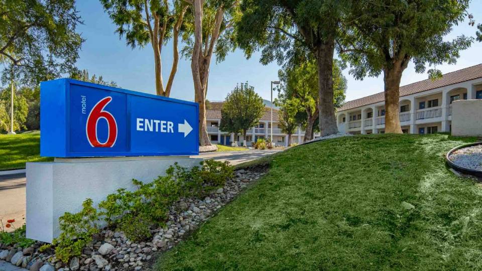 2-star best hotel in Thousand Oaks, CA
