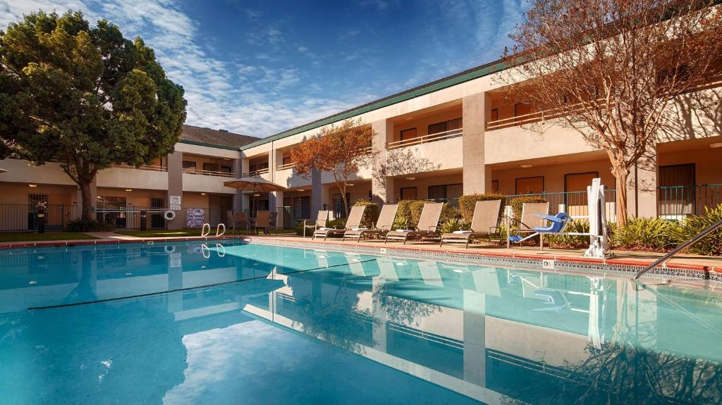 3-star nice hotel in Concord, California
